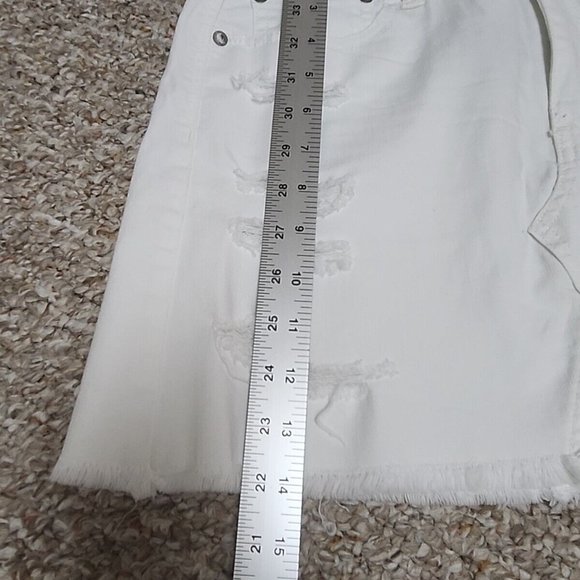American Eagle Size 8 Denim Mini Skirt Distressed White Women Nwt - Picture 3 of 6